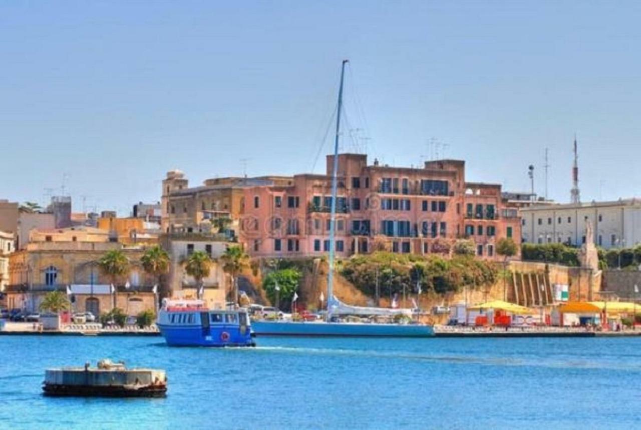La Piazzetta Bed and Breakfast Brindisi Buitenkant foto